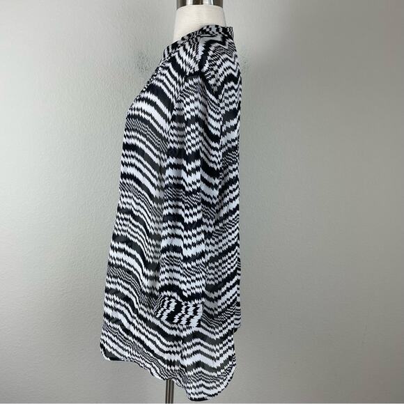 Chico's Black White Semi Sheer Long Sleeve Abstract Stripe Button Front Top 2 - Picture 6 of 9